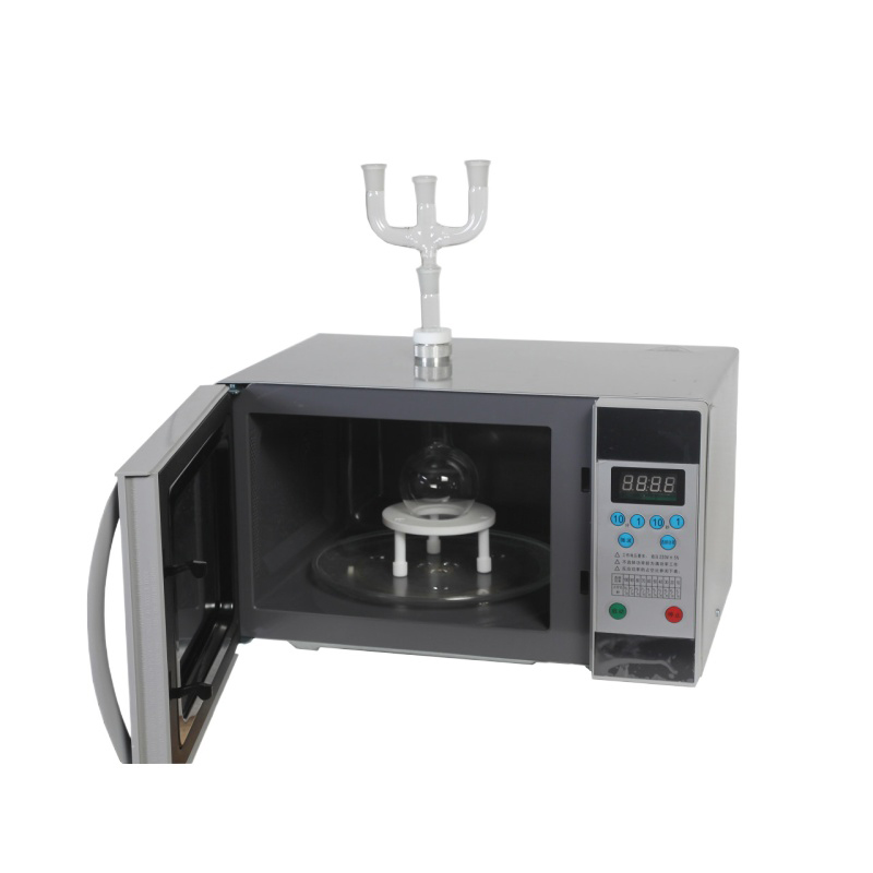 Microwave chemical reactor